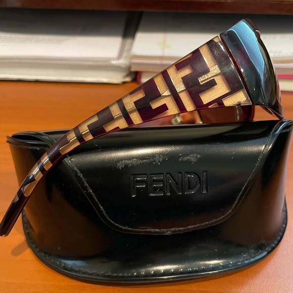 Fendi Accessories - FENDI Tortoise Sunglasses with Case